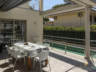 Ferienwohnung für 7 Personen (180 m²) in Playa De Muro 3/10