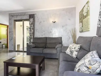 Ferienwohnung für 7 Personen (180 m²) in Playa De Muro 6/10