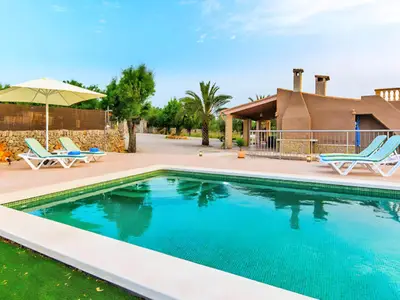 Ferienwohnung für 5 Personen (90 m²) in Can Picafort 1/10