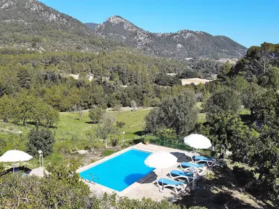 Ferienwohnung für 7 Personen (165 m²) in Binibona 1/10