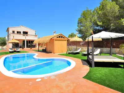 Ferienwohnung für 9 Personen (230 m²) in Son Serra de Marina 1/10