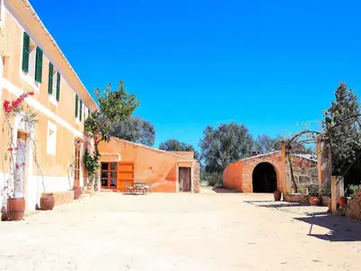 Ferienwohnung für 9 Personen (450 m²) in Son Serra de Marina 2/10