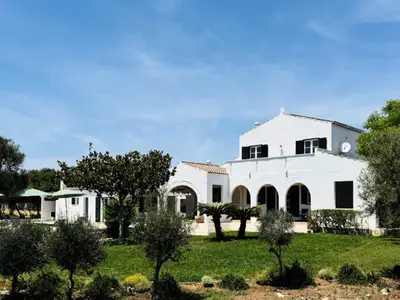 Ferienwohnung für 11 Personen (470 m²) in Biniparrell 1/10