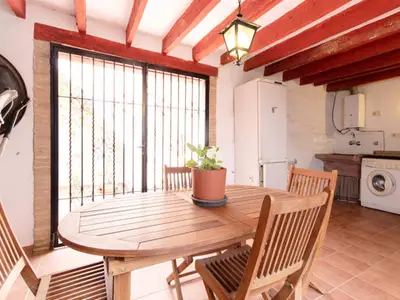 Ferienwohnung für 7 Personen (212 m²) in Cuartell 1/10