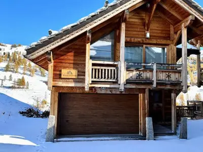 Ferienwohnung für 9 Personen (190 m²) in Les Claux 1/10