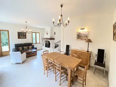 Ferienwohnung für 9 Personen (130 m²) in Tourrettes-sur-Loup 2/10