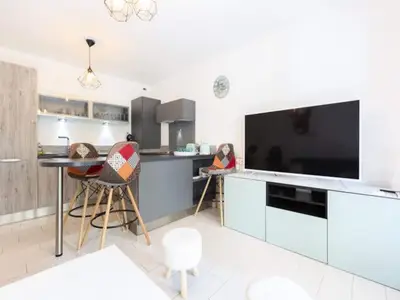 Ferienwohnung für 5 Personen (40 m²) in Juan-les-Pins 1/10