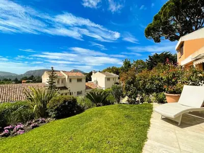 Ferienwohnung für 9 Personen (140 m²) in Domaine des Grands Vallons 3/10