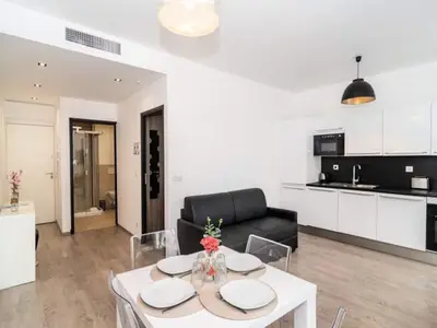 Ferienwohnung für 5 Personen (35 m²) in Cannes 3/10