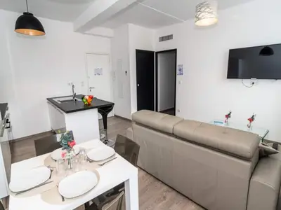 Ferienwohnung für 7 Personen (60 m²) in Cannes 5/10