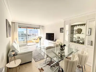 Ferienwohnung für 5 Personen (93 m²) in Cannes 5/10