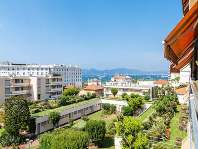 Ferienwohnung für 5 Personen (93 m²) in Cannes 9/10