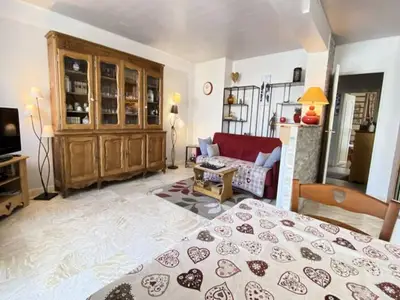 Ferienwohnung für 7 Personen (56 m²) in Valberg 8/10