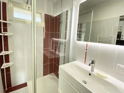 Ferienwohnung für 5 Personen (31 m²) in Saint-Laurent-du-Var 2/10