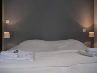 Ferienwohnung für 9 Personen (300 m²) in Cazan 10/10