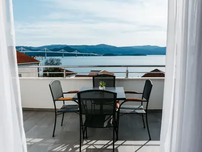 balcony-terrace