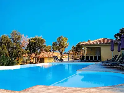 Ferienwohnung für 9 Personen (52 m²) in Sainte-Lucie de Porto-Vecchio 3/9