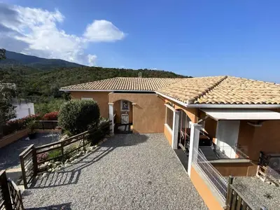 Ferienwohnung für 11 Personen (200 m²) in Sari-Solenzara 5/10