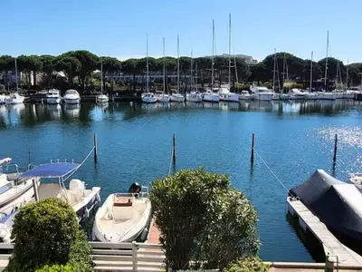 Ferienwohnung für 4 Personen (40 m²) in Port Camargue 1/10