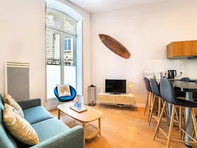 Ferienwohnung für 7 Personen (73 m²) in Chartrons - Grand Parc - Jardin Public 1/10