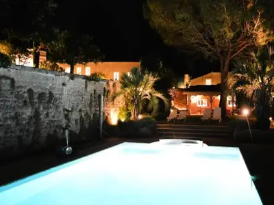 Ferienwohnung für 17 Personen (430 m²) in Bidou 1/10