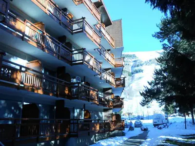 Ferienwohnung für 7 Personen (47 m²) in Les Deux Alpes 1/10