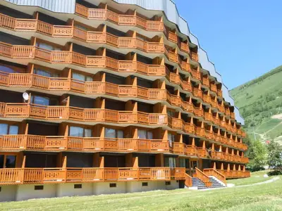 Ferienwohnung für 7 Personen (40 m²) in Les Deux Alpes 1/10