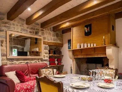 Ferienwohnung für 7 Personen (96 m²) in Saint-Étienne-du-Valdonnez 2/10