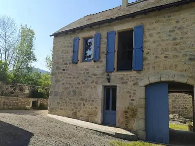 Ferienwohnung für 7 Personen (74 m²) in Saint-Étienne-du-Valdonnez 2/10