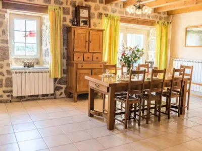 Ferienwohnung für 7 Personen (130 m²) in Le Buisson 10/10