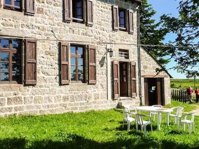 Ferienwohnung für 7 Personen in Sinières-Planes 2/10