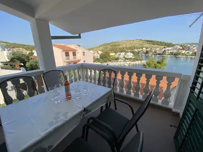 balcony-terrace