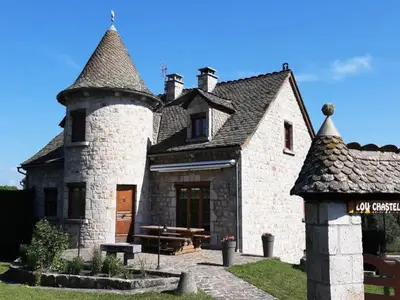 Ferienwohnung für 11 Personen in Aumont-Aubrac 2/10