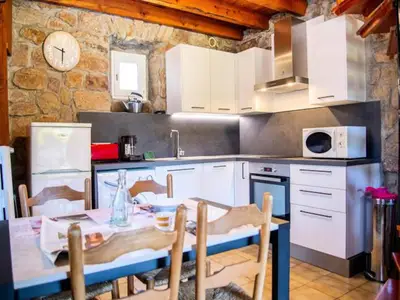 Ferienwohnung für 5 Personen in Saint-Frézal-d'Albuges 2/10