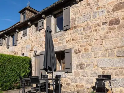 Ferienwohnung für 7 Personen (80 m²) in La Fage-Saint-Julien 1/10