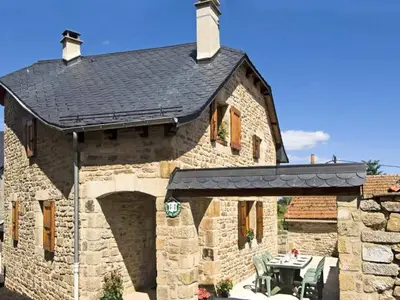 Ferienwohnung für 7 Personen in Chasseradès 1/9