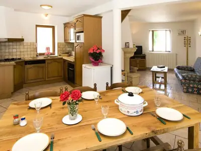 Ferienwohnung für 7 Personen in Chasseradès 2/9