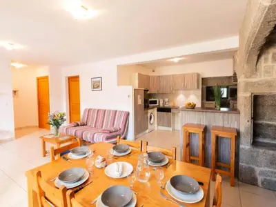 Ferienwohnung für 7 Personen (65 m²) in Albaret-le-Comtal 8/10