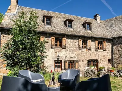 Ferienwohnung für 9 Personen in Brion 1/10