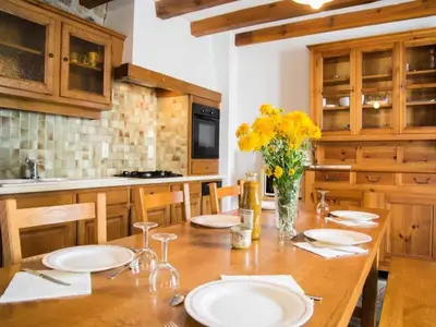 Ferienwohnung für 7 Personen in Arzenc-d'Apcher 1/10