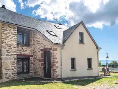 Ferienwohnung für 9 Personen (140 m²) in Le Besset 1/10