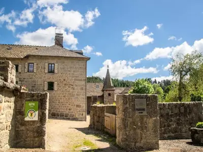 Ferienwohnung für 9 Personen in Saint-Amans-la-Lozère 1/10