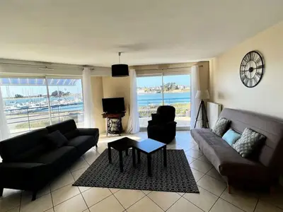 Ferienwohnung für 6 Personen (104 m²) in Étel 2/10