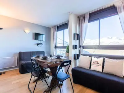 Ferienwohnung für 7 Personen (37 m²) in Le Pla d'Adet 1/10