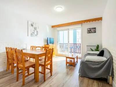 Ferienwohnung für 9 Personen (49 m²) in Peyresourde Balestas 1/10
