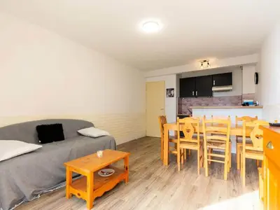 Ferienwohnung für 9 Personen (49 m²) in Peyresourde Balestas 2/10