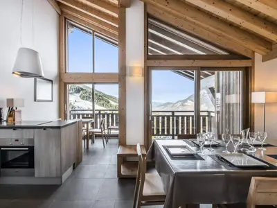 Ferienwohnung für 9 Personen (112 m²) in Courchevel Moriond 8/10