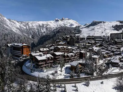 Ferienwohnung für 9 Personen (151 m²) in Courchevel Moriond 2/10