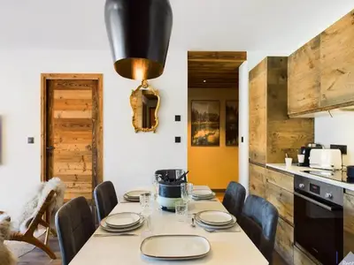 Ferienwohnung für 7 Personen (66 m²) in Courchevel Moriond 3/10