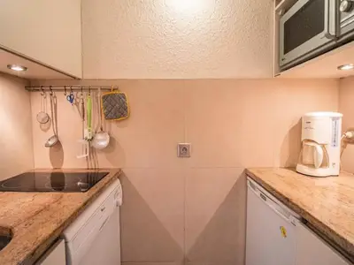 Ferienwohnung für 9 Personen (48 m²) in Commune des Avanchers-Valmorel 8/10